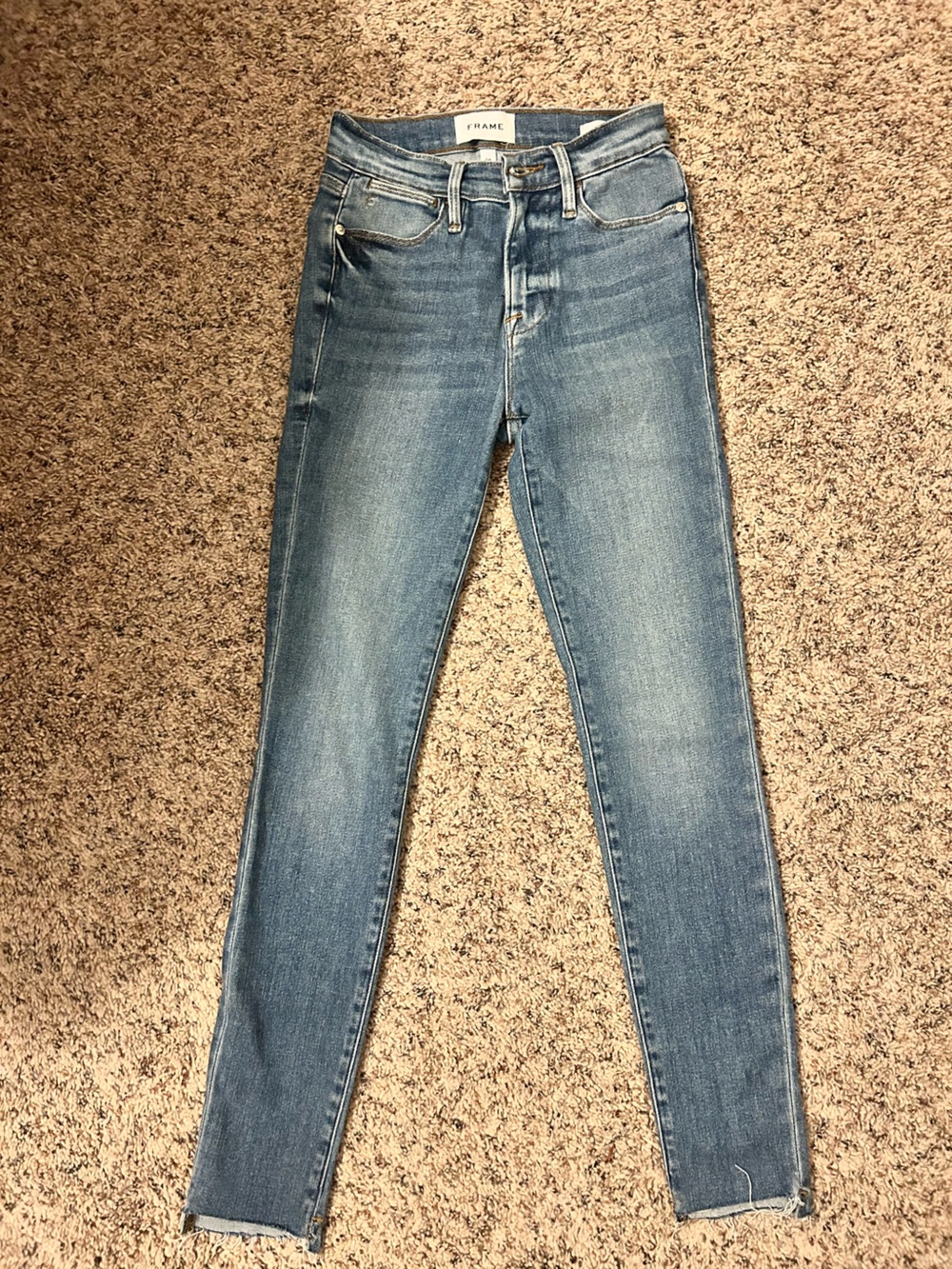 Frame Denim Le High Skinny Jeans in Light Blue Wash